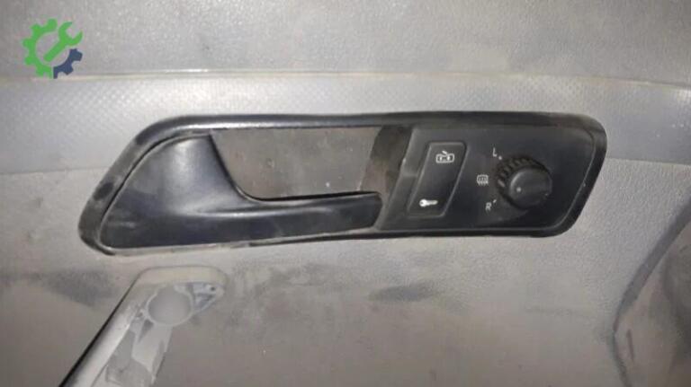 Volkswagen Caddy Sol Ön Kapı çıkma parça