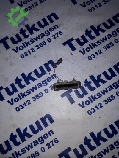 Skoda Fabia Bagaj Açma Kolu çıkma parça