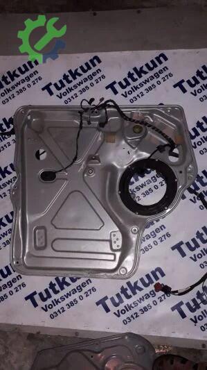 Volkswagen Transporter Cam Krikosu çıkma parça