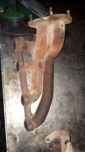 Audi A4 Egzoz Manifoldu çıkma parça