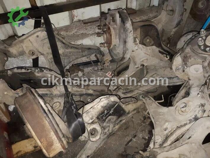 Volkswagen Transporter Arka Dingil / Torsiyon çıkma parça