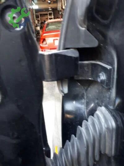 Volkswagen Transporter Kapı Menteşesi T5-T6-T7 çıkma parça