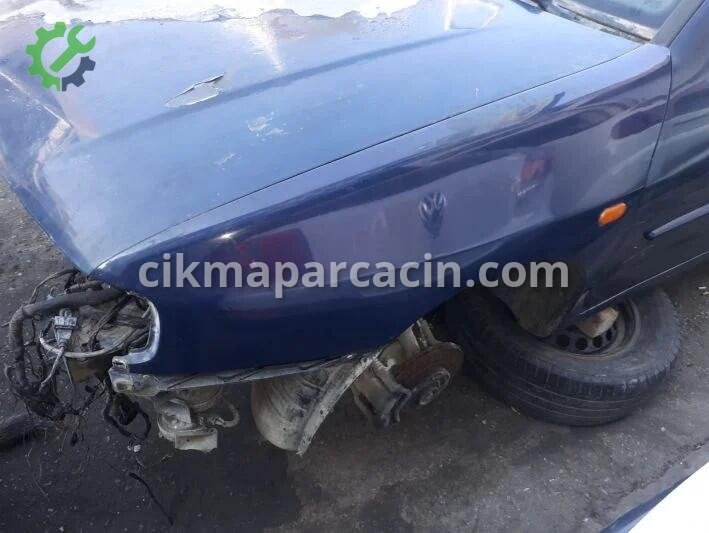 Volkswagen Caddy Sol Ön Çamurluk çıkma parça