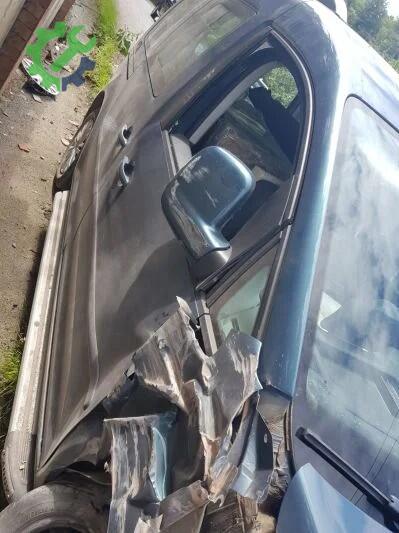 Volkswagen Caddy Kapı çıkma parça