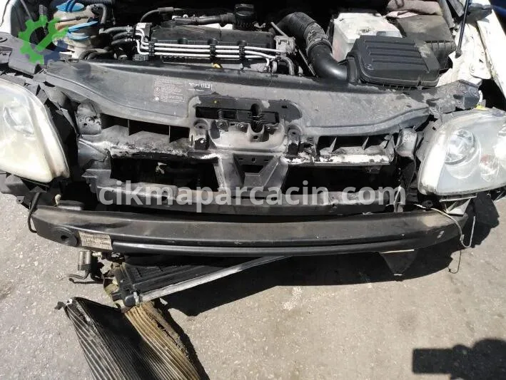 Volkswagen Caddy Ön Tampon Demiri çıkma parça