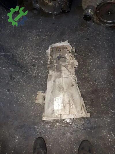 Volkswagen Passat Şanzıman çıkma parça