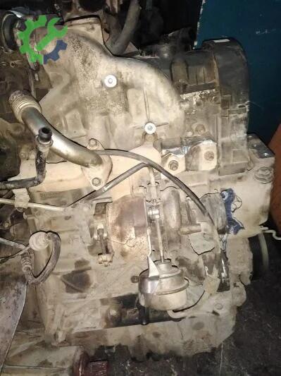 Volkswagen Transporter Turbo çıkma parça