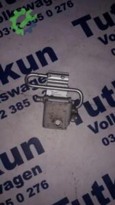 AUDİ A3 2000-2006 MODEL SAĞ ÖN KAPI MENTEŞESİ 4B0833412E