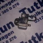 AUDİ A3 1998-2008 MODEL SOL ÖN KAPI MENTEŞESİ 8L3831411