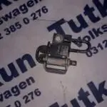 AUDİ A3 1998-2008 MODEL SOL ÖN KAPI MENTEŞESİ 8L3831411
