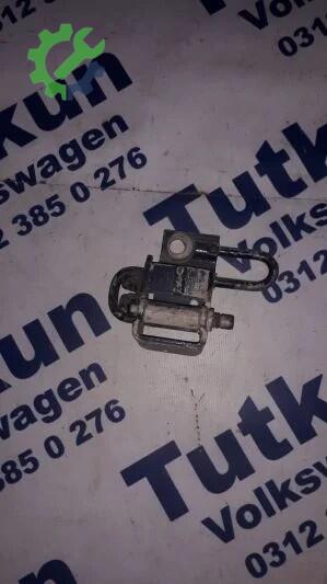 Audi A3 Kapı Menteşesi çıkma parça