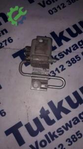 VW POLO 2004-2010 MODEL SAĞ ÖN KAPI MENTEŞESİ