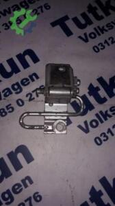 VW BORA 1997-2005 MODEL SOL ÖN KAPI MENTEŞESİ 1J4833411C