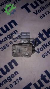 VW PASSAT 1997-2005 MODEL SOL ÖN KAPI MENTEŞESİ 3B4833411C