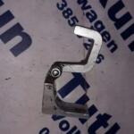 VW TRANSPORTER T5 2004-2012 MODEL SAĞ ÖN KAPI ÜST MENTEŞESİ 7H0831402B
