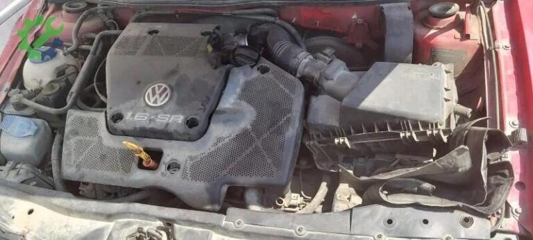 Volkswagen Passat Çakmaklık çıkma parça