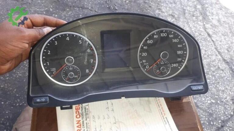Volkswagen Tiguan Km Saati çıkma parça