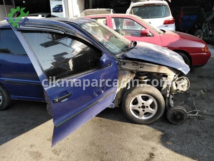 Volkswagen Polo Sağ Ön Kapı çıkma parça