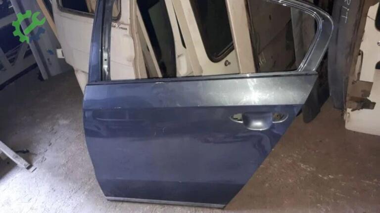 Volkswagen Passat Sol Arka Kapı çıkma parça