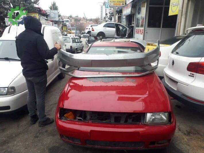 Volkswagen Golf Ön Tampon çıkma parça
