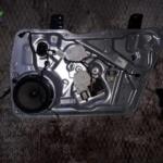 VW TİGUAN 2011-2014 MODELER ARASI SAĞ ÖN CAM KİRKOSU