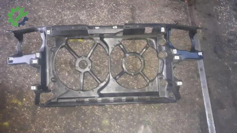 Volkswagen Golf Ön Panel çıkma parça