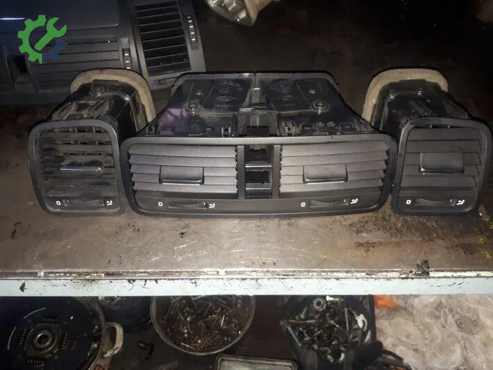 Skoda Octavia Kalorifer Izgarası çıkma parça