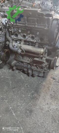 Volkswagen Passat Motor Gövdesi çıkma parça
