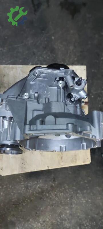 Volkswagen Caddy Şanzıman çıkma parça