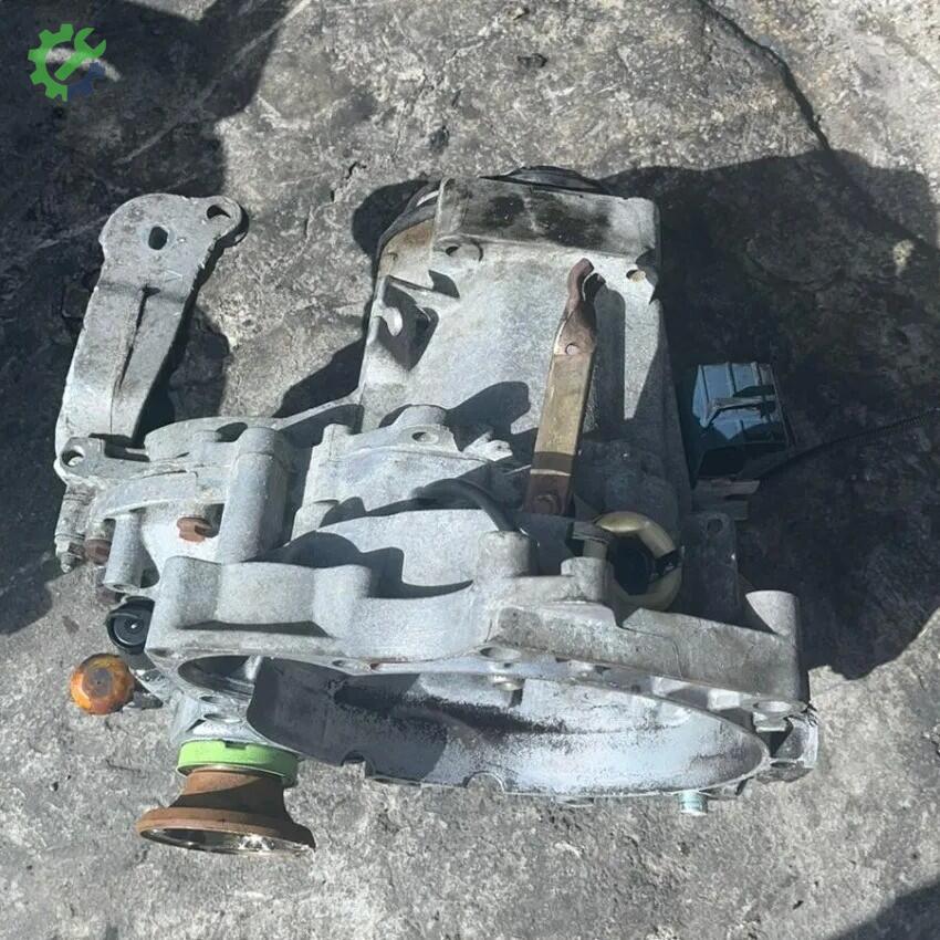 Volkswagen Passat Şanzıman VOLKSWAGEN/SKODA çıkma parça