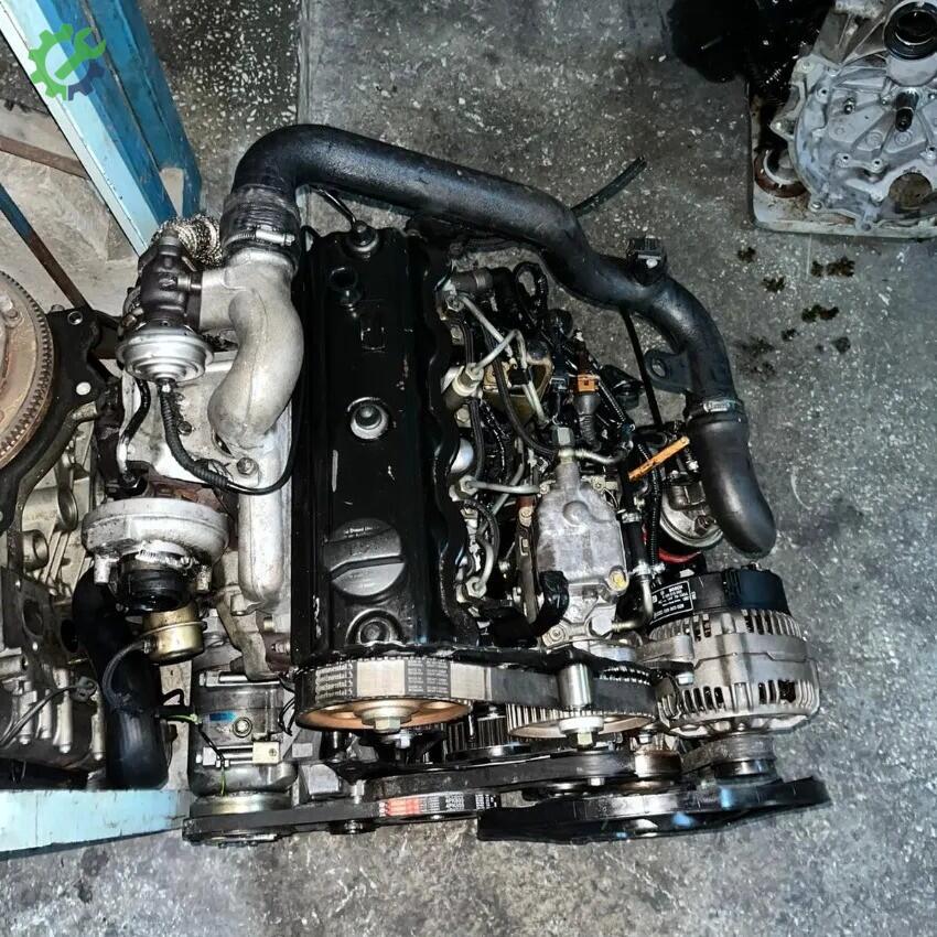 Volkswagen Passat Sandık Motor çıkma parça