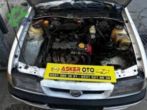 Opel Vectra a 1.8 motor