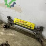 Opel Vectra a arka dingil