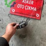 Opel Vectra A bagaj kilidi basma butonu