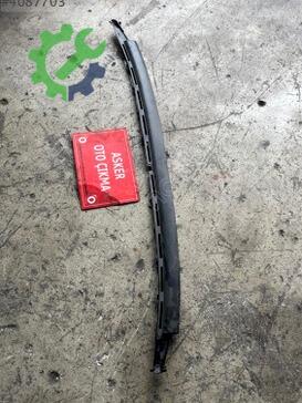 Opel Vectra Cam Önü Izgarası çıkma parça