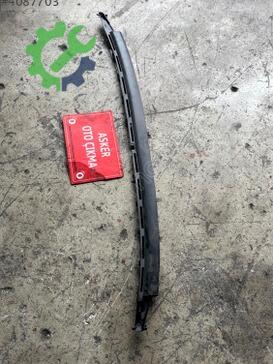 Opel Vectra Cam Önü Izgarası çıkma parça