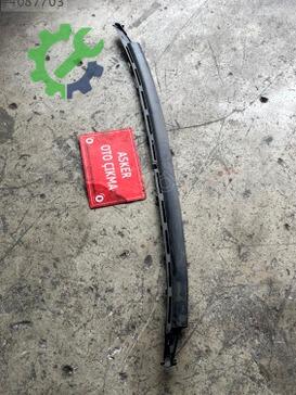 Opel Vectra Cam Önü Izgarası çıkma parça