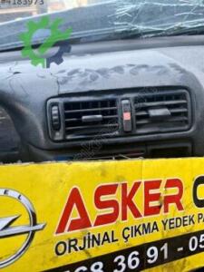 Opel Vectra A orta ızgara kalorifer ızgarası