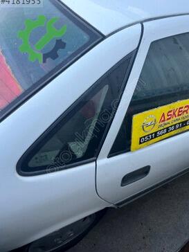 Opel Vectra Sağ Arka Kelebek Camı çıkma parça