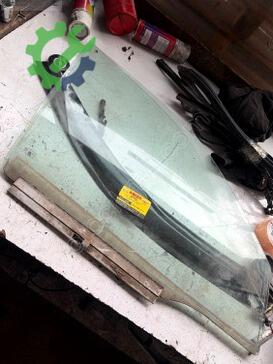 Opel Vectra Sağ Ön Kapı Camı çıkma parça