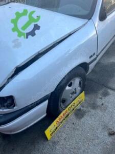 Opel Vectra A sol ön çamurluk beyaz
