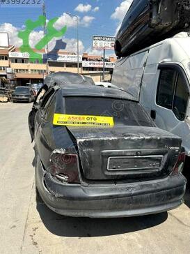 Opel Vectra Bardaklık çıkma parça