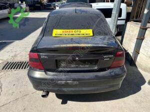 Opel Vectra b arka cam