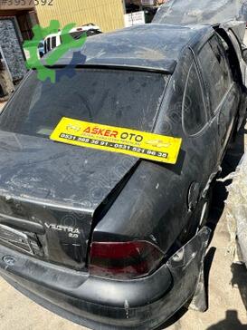 Opel Vectra Bagaj Kapağı çıkma parça