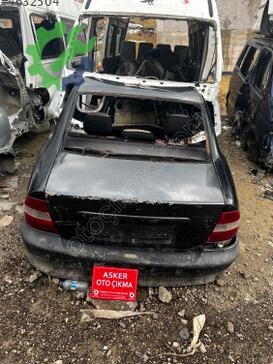 Opel Vectra Sağ Çamurluk çıkma parça
