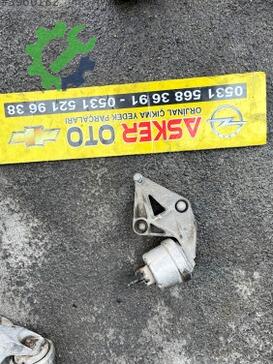 Opel Vectra Şanzıman Kulağı çıkma parça