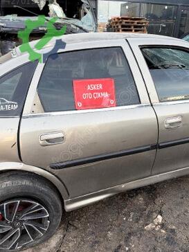 Opel Vectra Sağ Arka Kapı çıkma parça