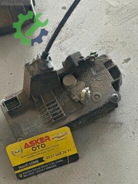 Opel Vectra Sağ Arka Kapı Kilidi çıkma parça