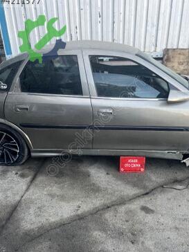 Opel Vectra Sağ Kapı çıkma parça