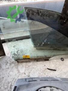 Opel Vectra b sağ ön cam